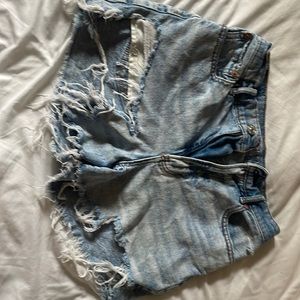 American eagle outfitters , jean shorts highest rise 90’s boyfriend shorts